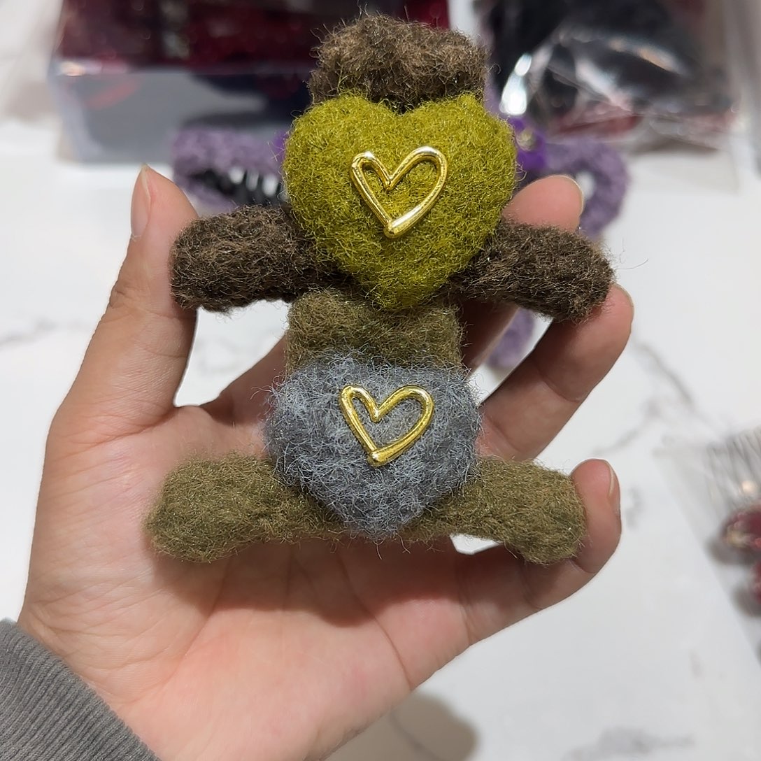 布艺非金属A42爱心抓夹8公分2个