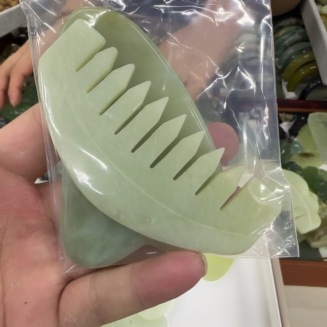 蛇纹石玉合金颈饰