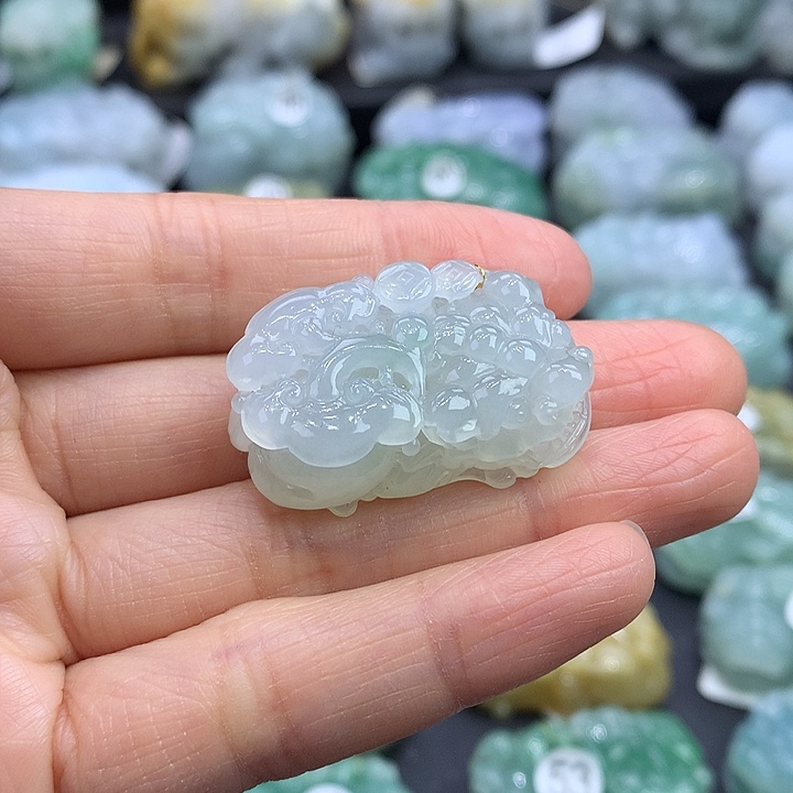 翡翠未镶嵌颈饰天然缅甸A货翡翠貔貅吊坠