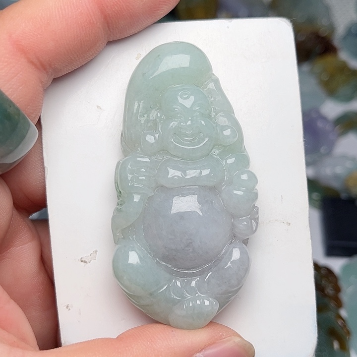 翡翠颈饰未镶嵌佛