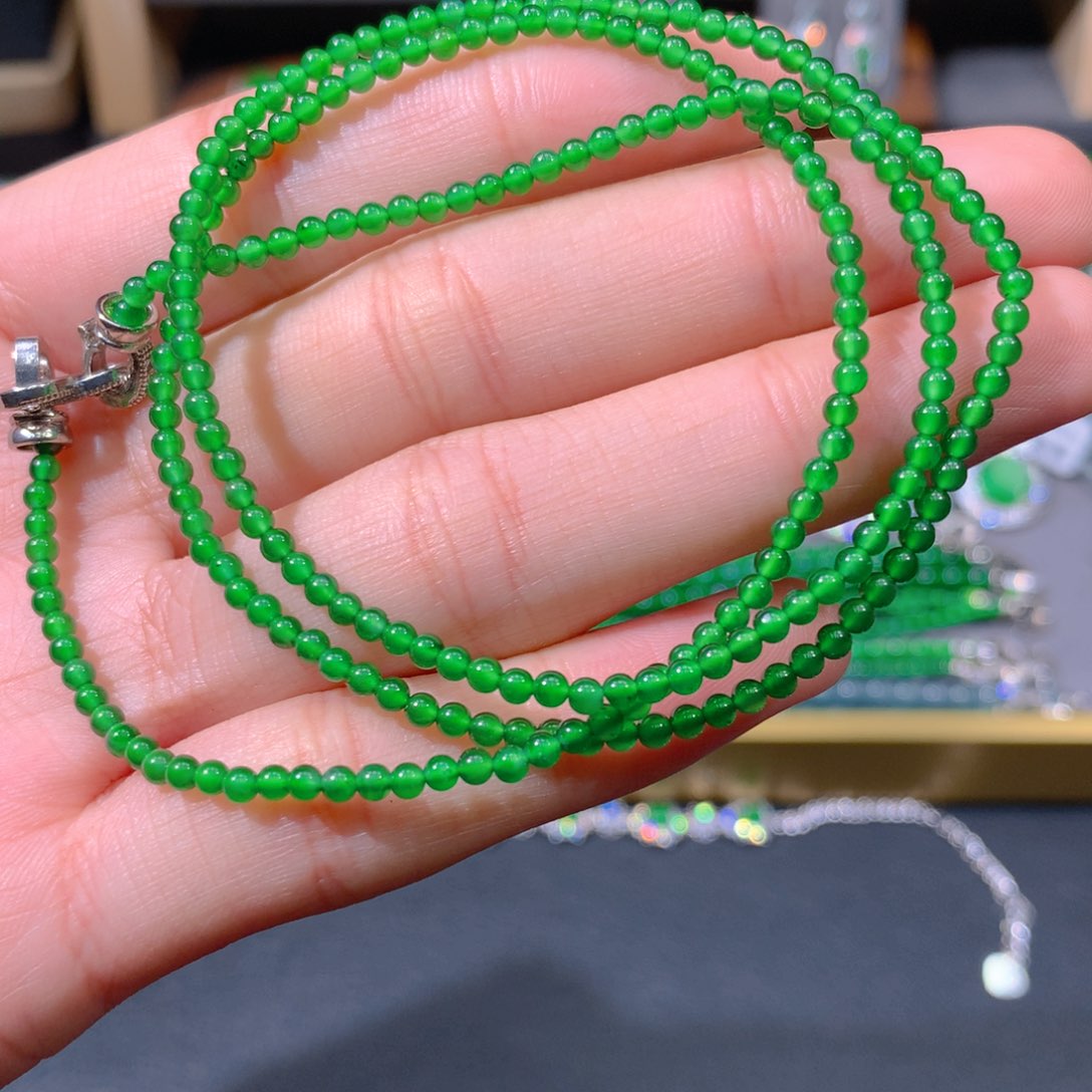 翡翠手链未镶嵌天然翡翠