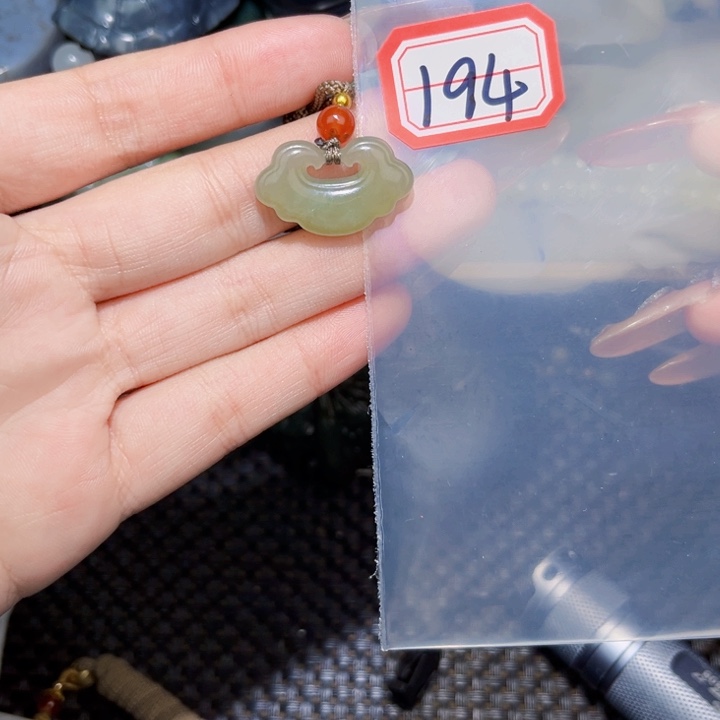 和田玉和田玉边角料随机发未镶嵌