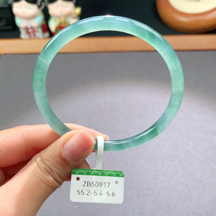 翡翠手镯未镶嵌天然翡翠手镯叮当镯