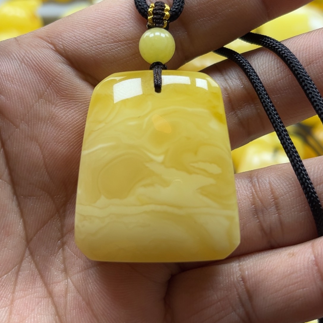 蜜蜡珠宝奇石未镶嵌