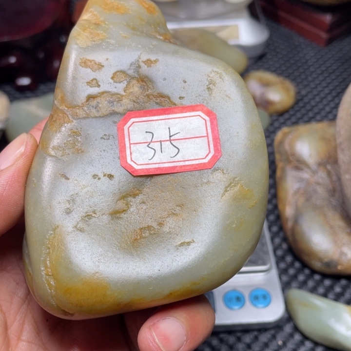 颈饰未镶嵌和田玉315