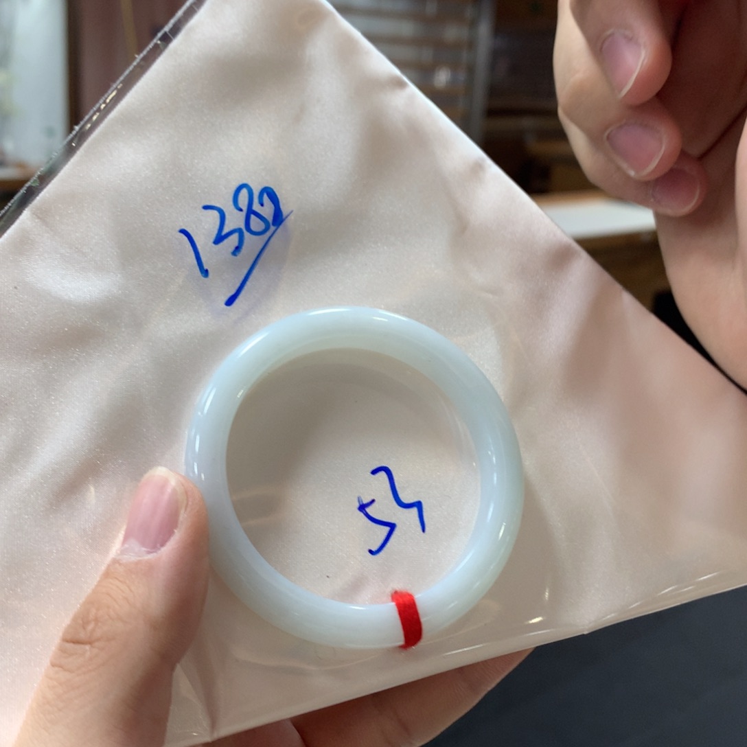 翡翠未镶嵌手镯翡翠