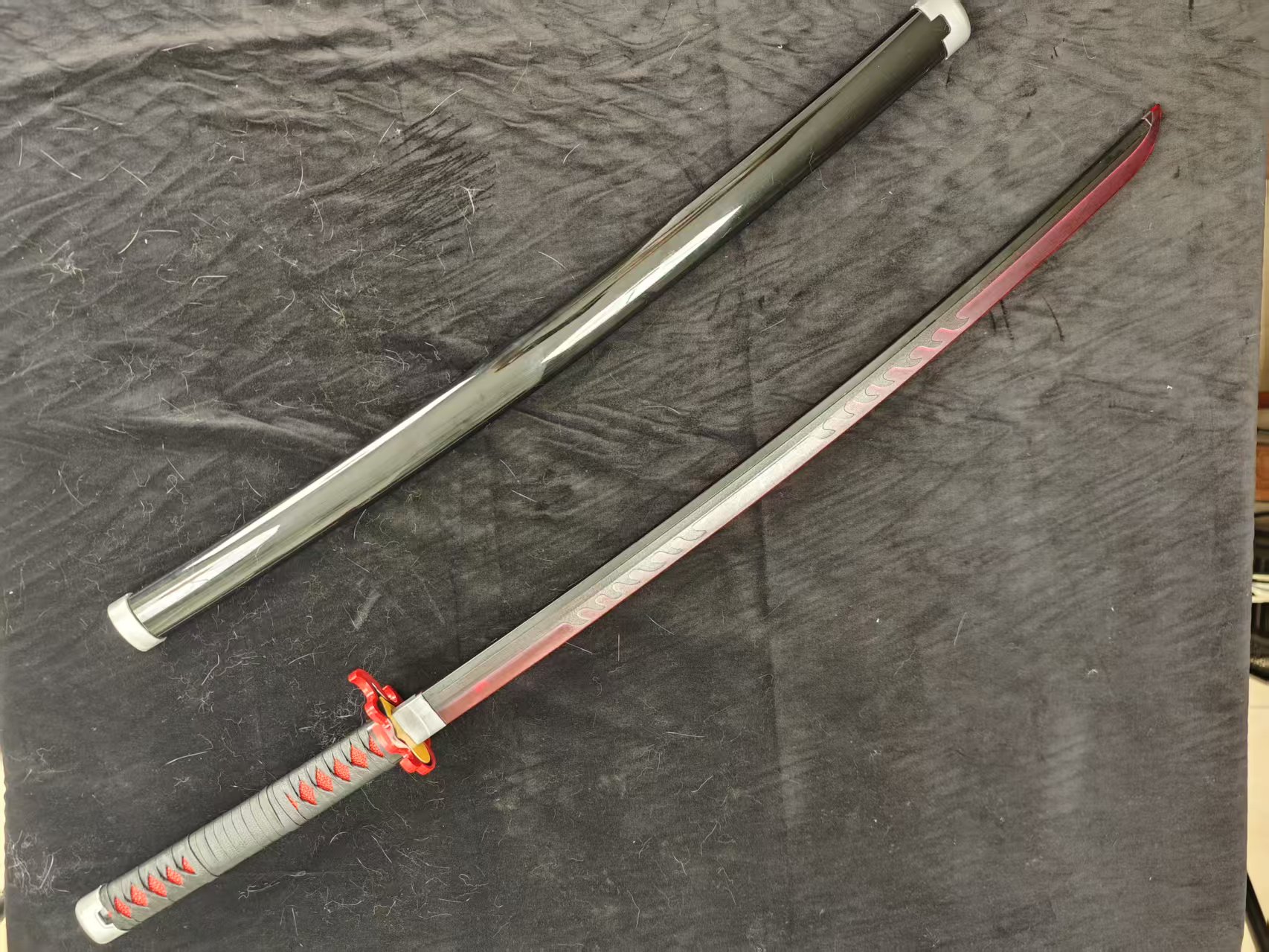 鬼灭之刃 炼狱杏寿郎日轮刀（发光）塑料 COS道具