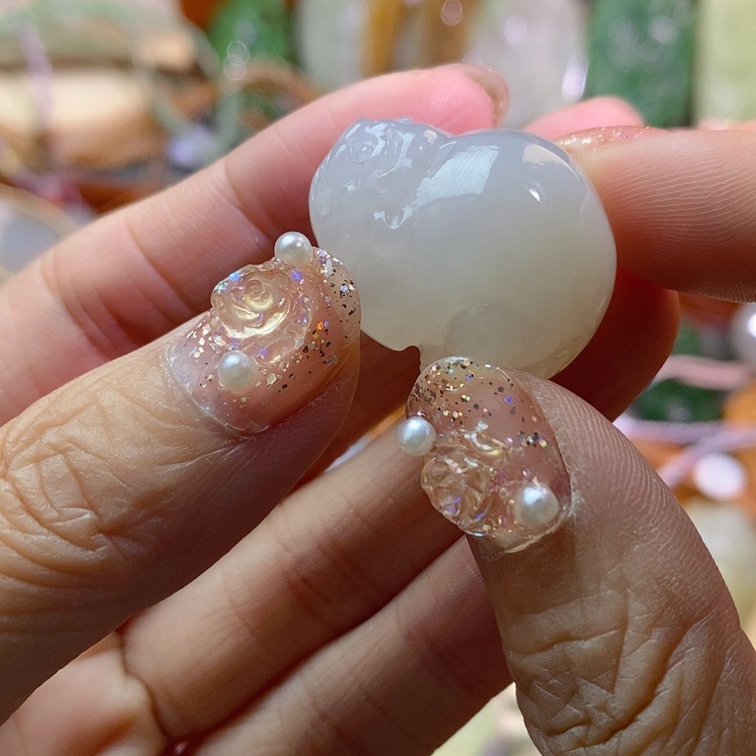 和田玉颈饰未镶嵌胖**.