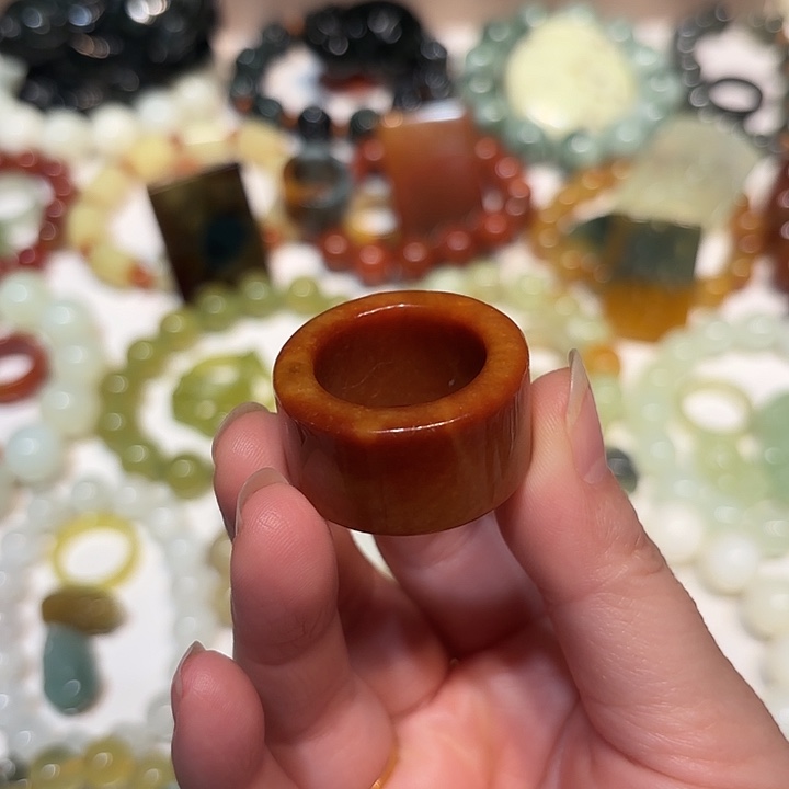 蛇纹石玉未镶嵌戒指