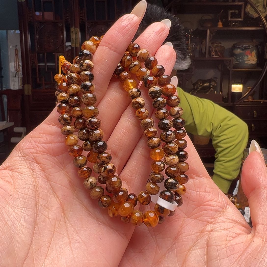 琥珀裸石未镶嵌抚顺琥珀20289。7mm