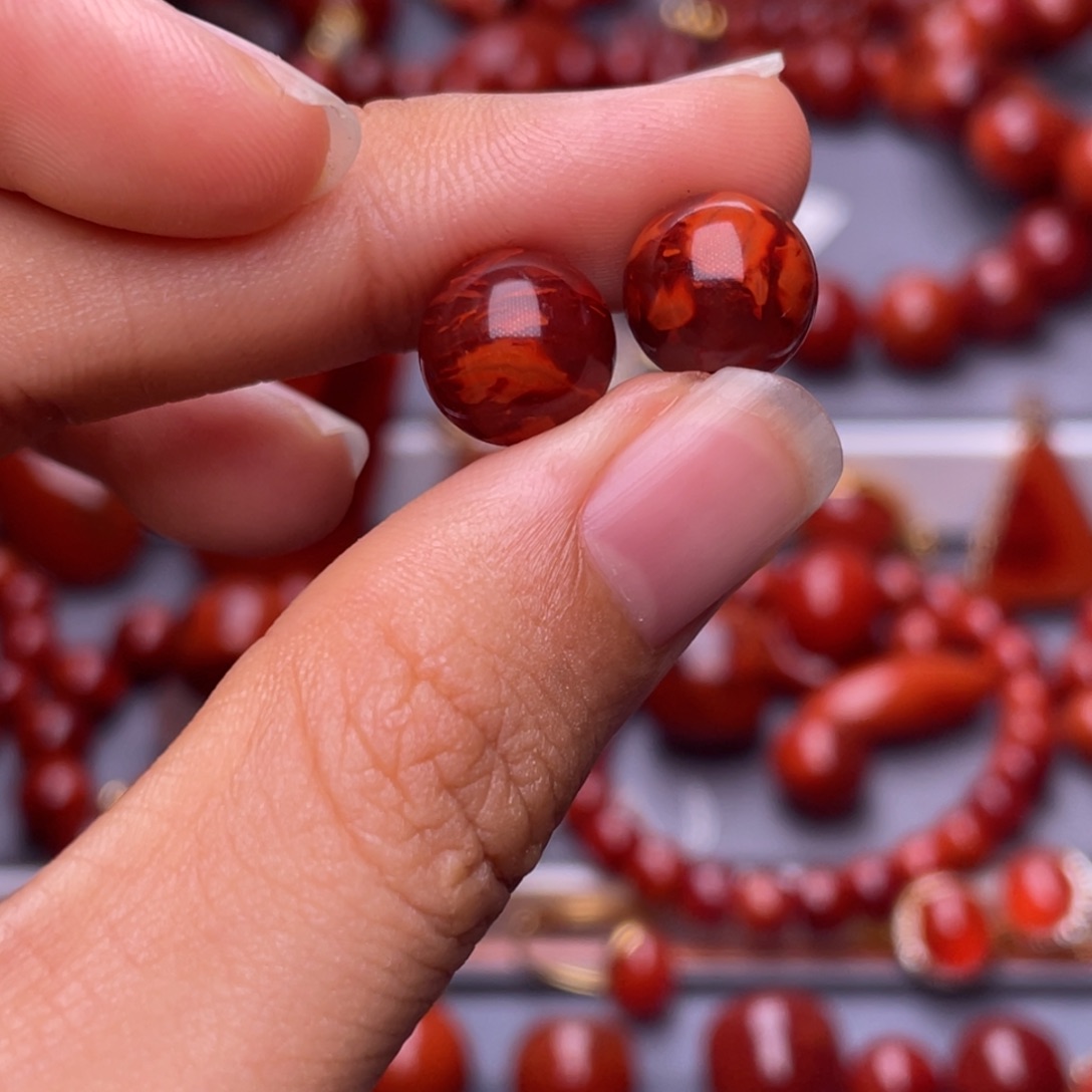 你****南红玛瑙未镶嵌其他天然原矿）10mm瓦西牛血火焰对珠