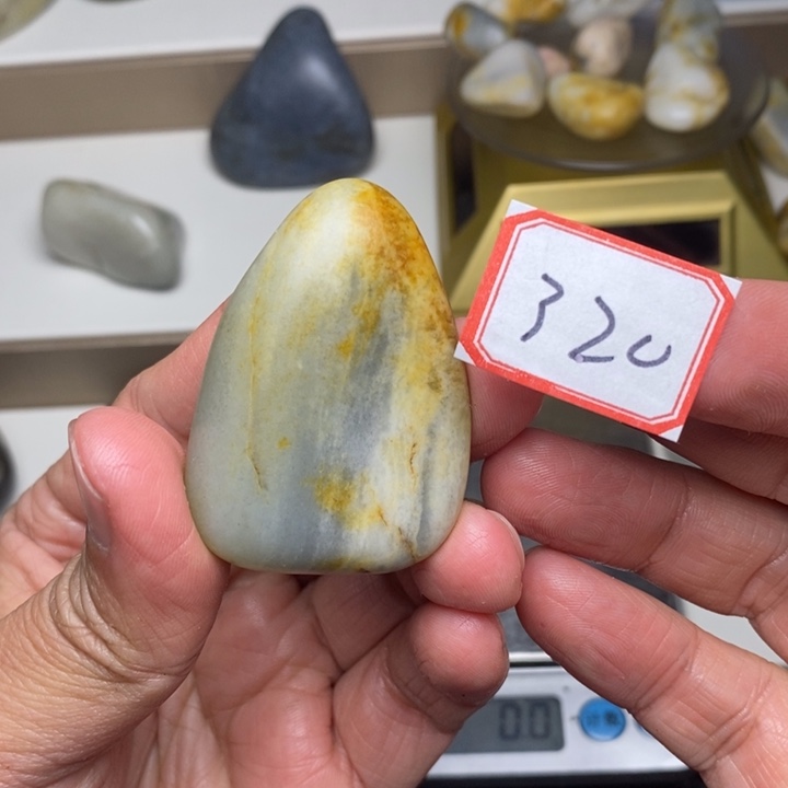 未镶嵌和田玉把件320