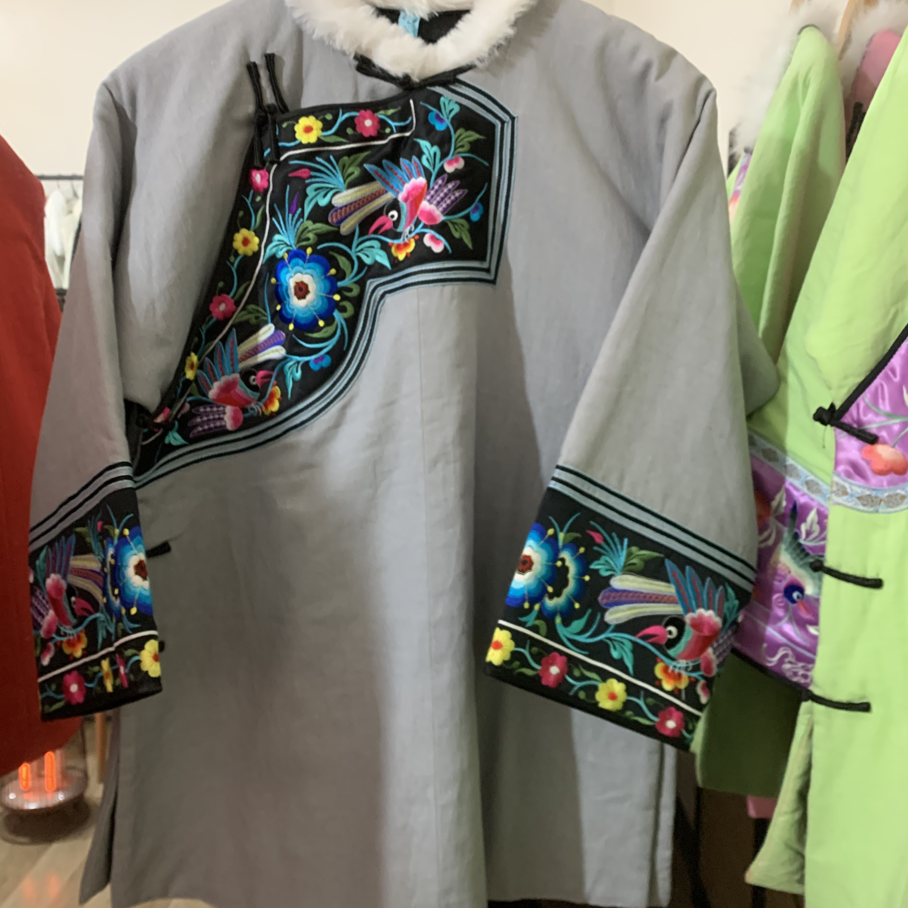 L码120斤均码 130斤以内以内复古刺绣苗族服饰