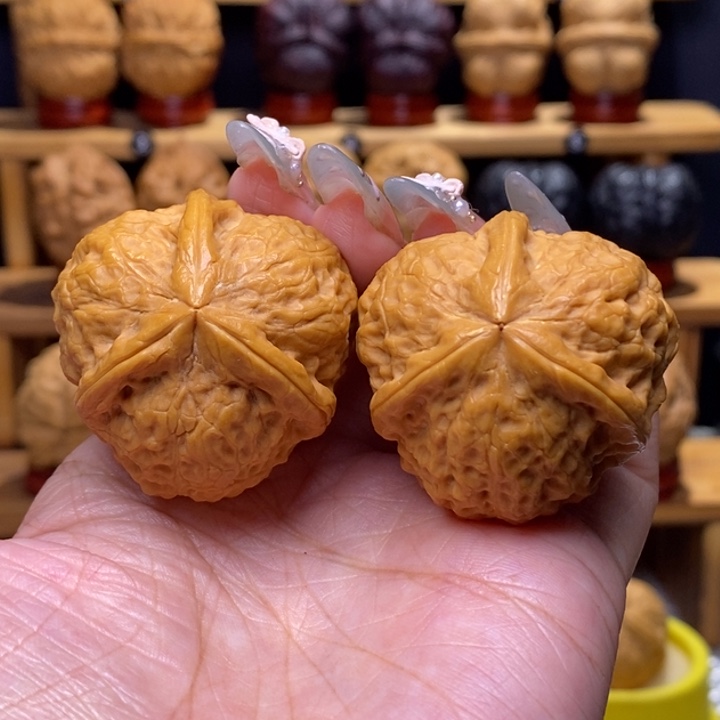 D***@文玩核桃把件寿桃三棱5号精对