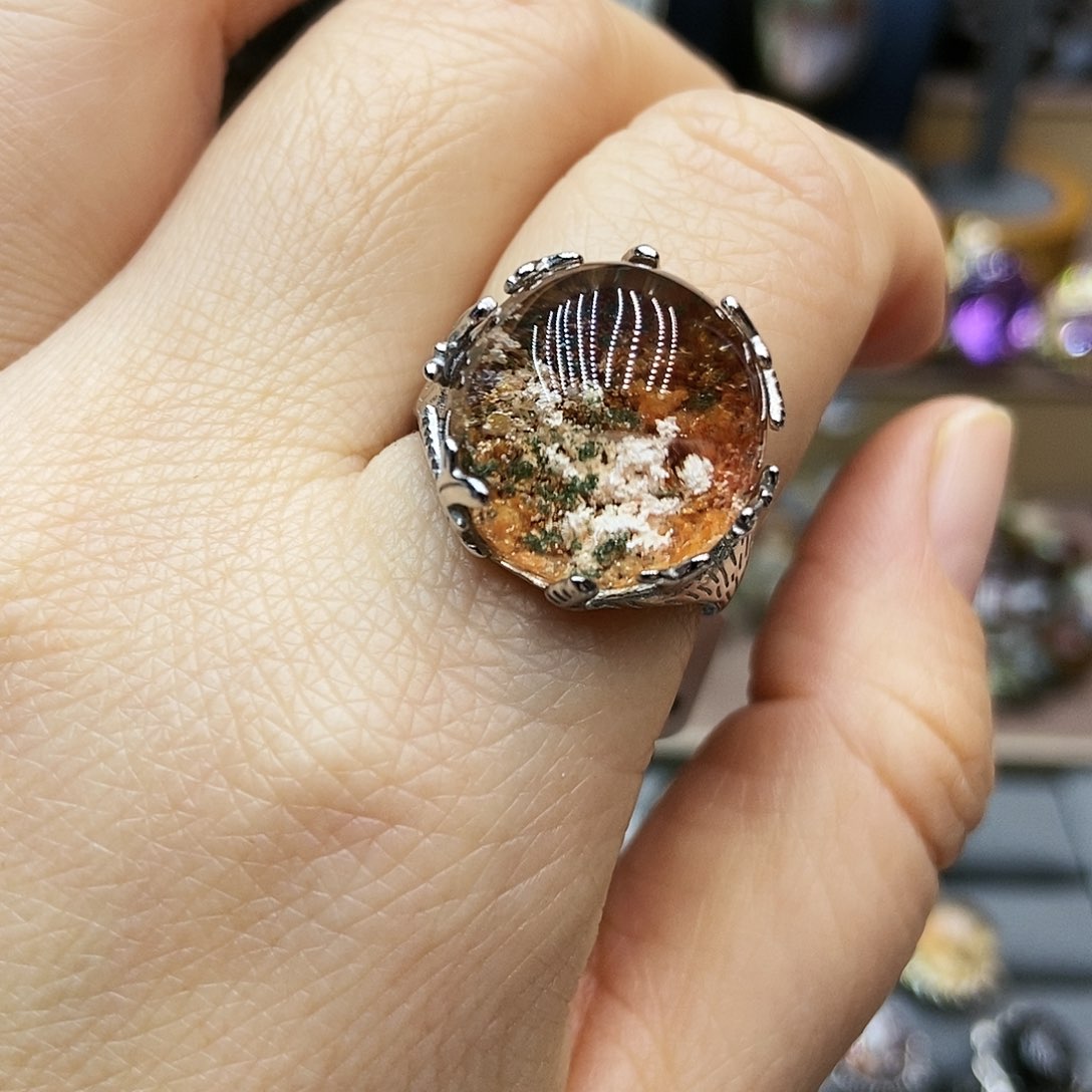 水晶戒指银S925镶嵌v****e