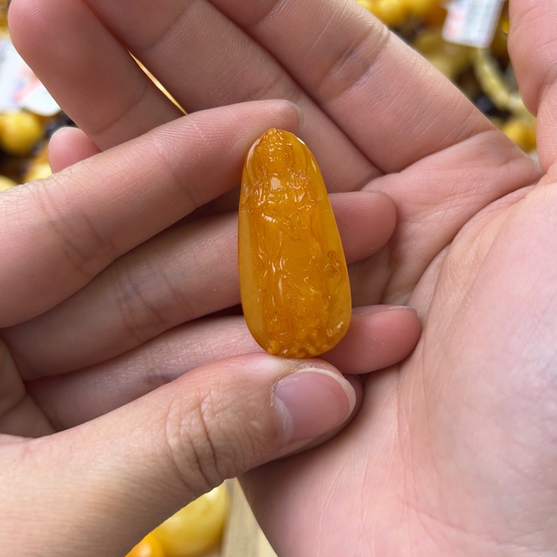 琥珀珠宝奇石未镶嵌