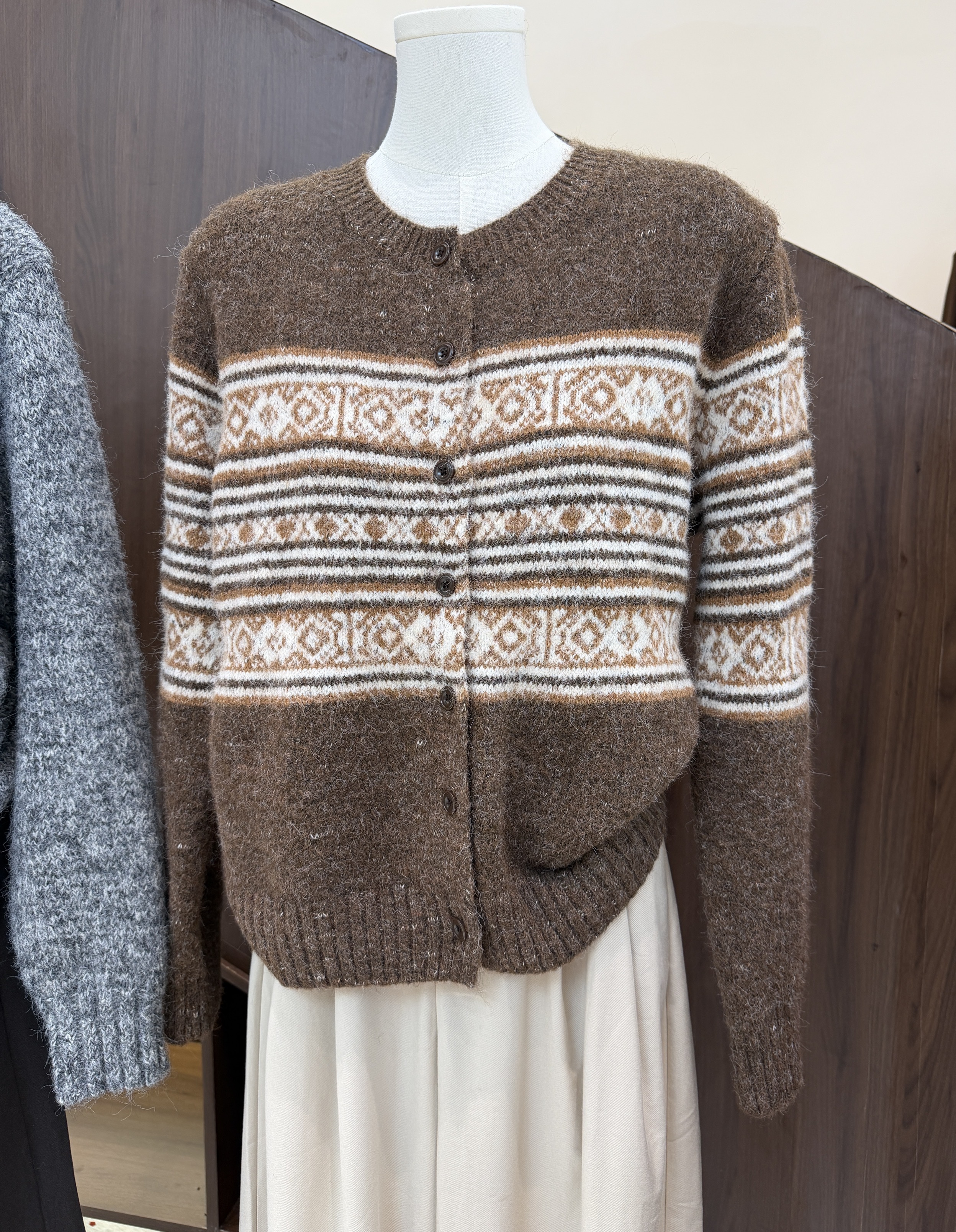 费尔岛～圆领保暖毛衣外套（实物颜色更好看）