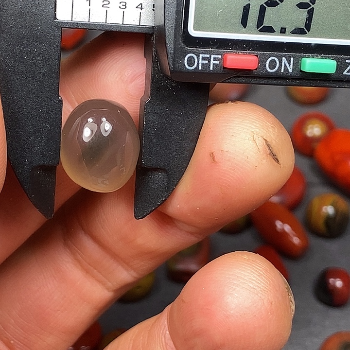 南红玛瑙未镶嵌车挂