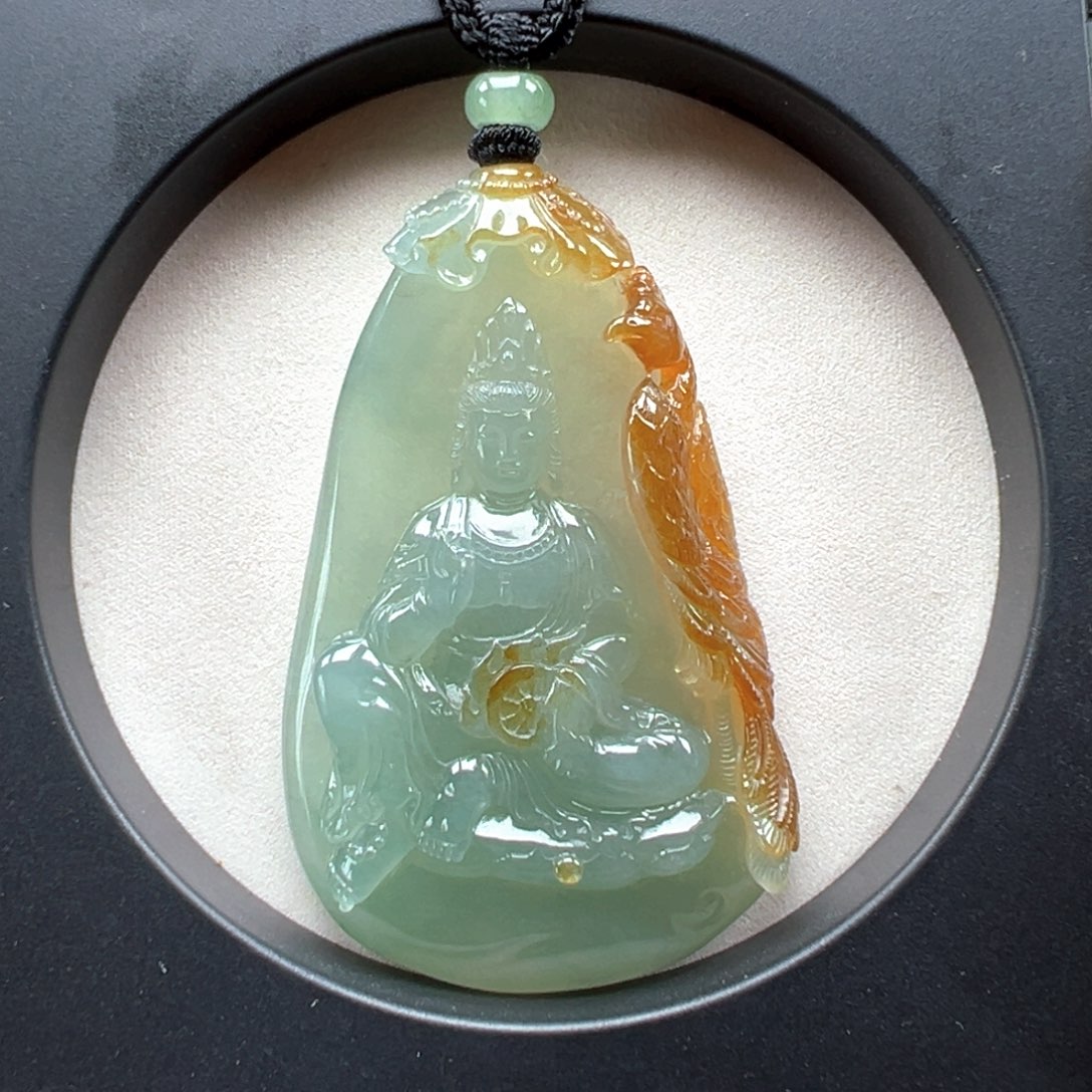 颈饰未镶嵌翡翠观音
