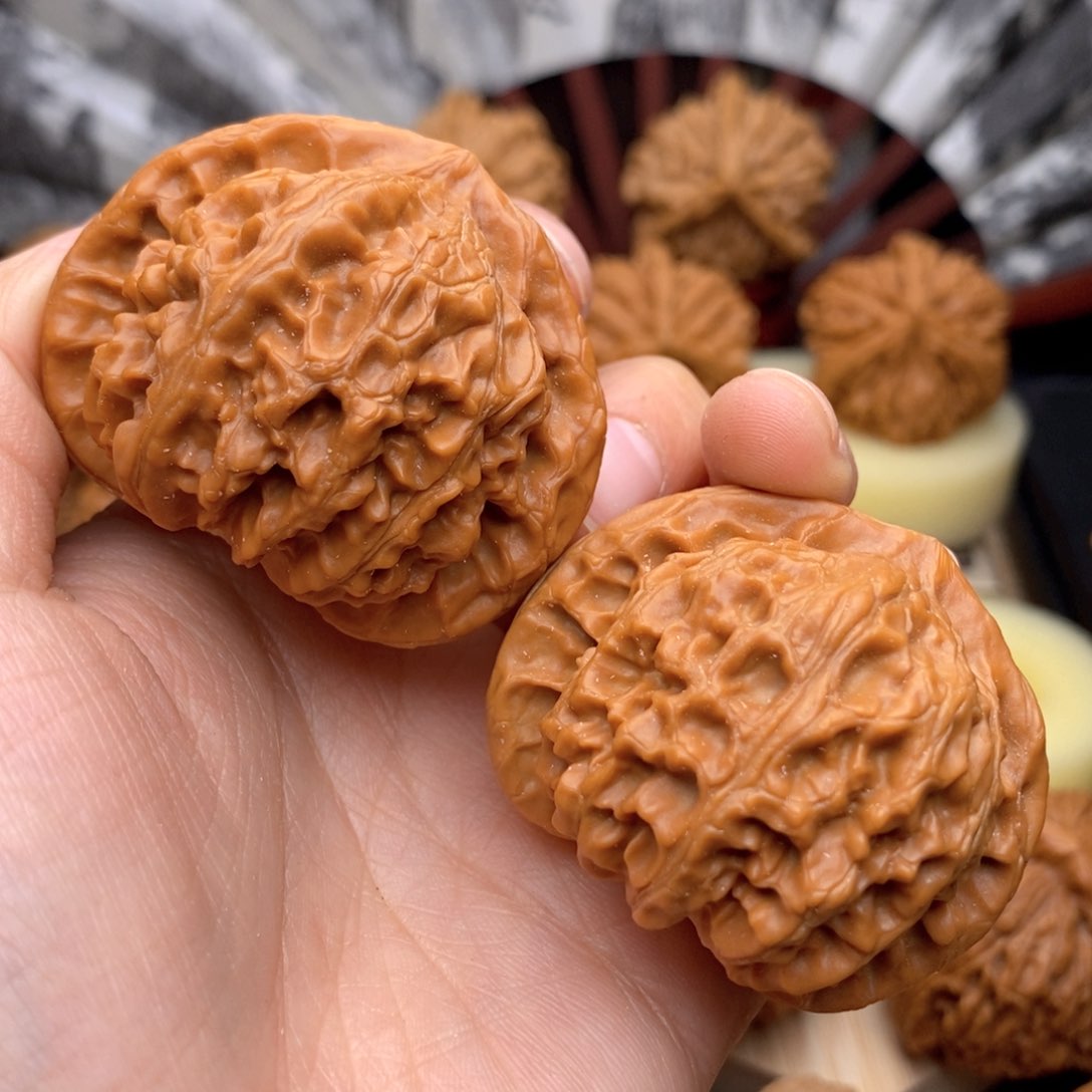 文玩核桃把件46灯全品