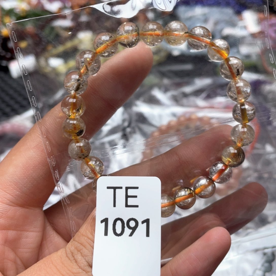 水晶多样性发一只未镶嵌