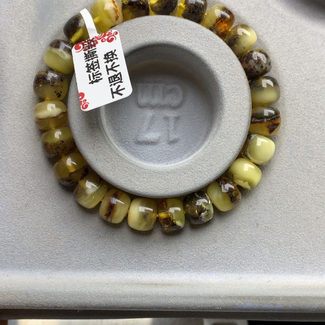 蜜蜡珠宝奇石未镶嵌