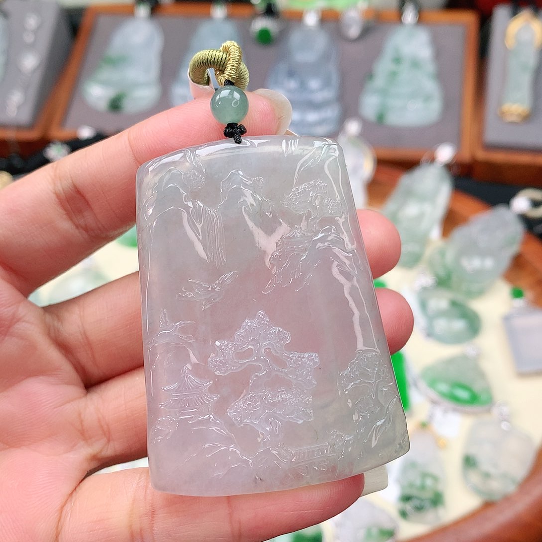 颈饰未镶嵌翡翠山水牌