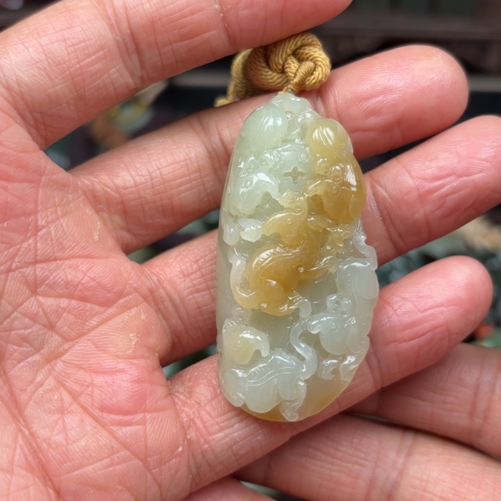 和田玉吊坠未镶嵌