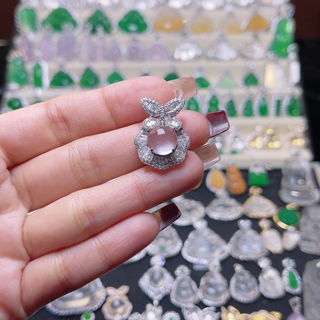 石英质玉颈饰银S925镶嵌