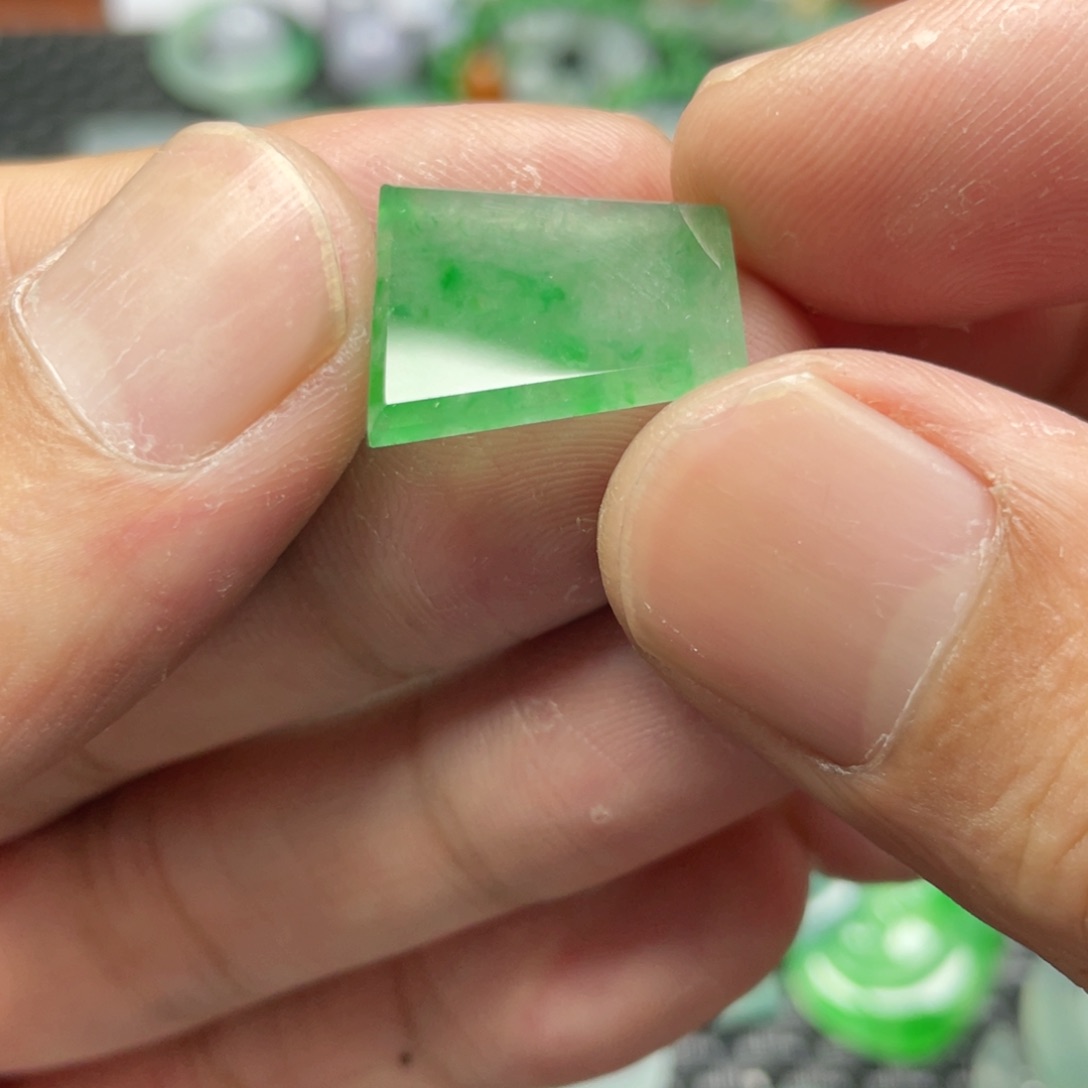 翡翠手链未镶嵌抖**了翡翠