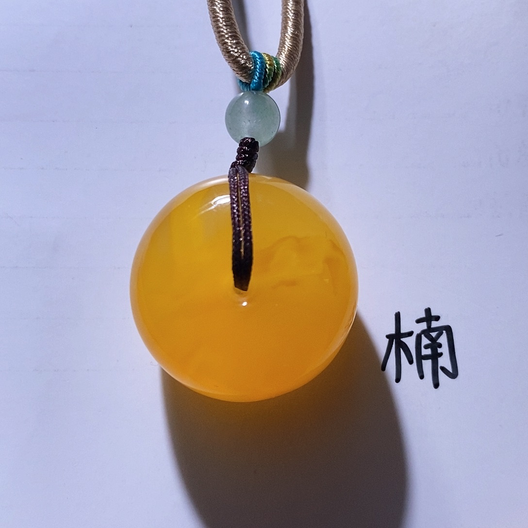 未镶嵌琥珀珠宝奇石