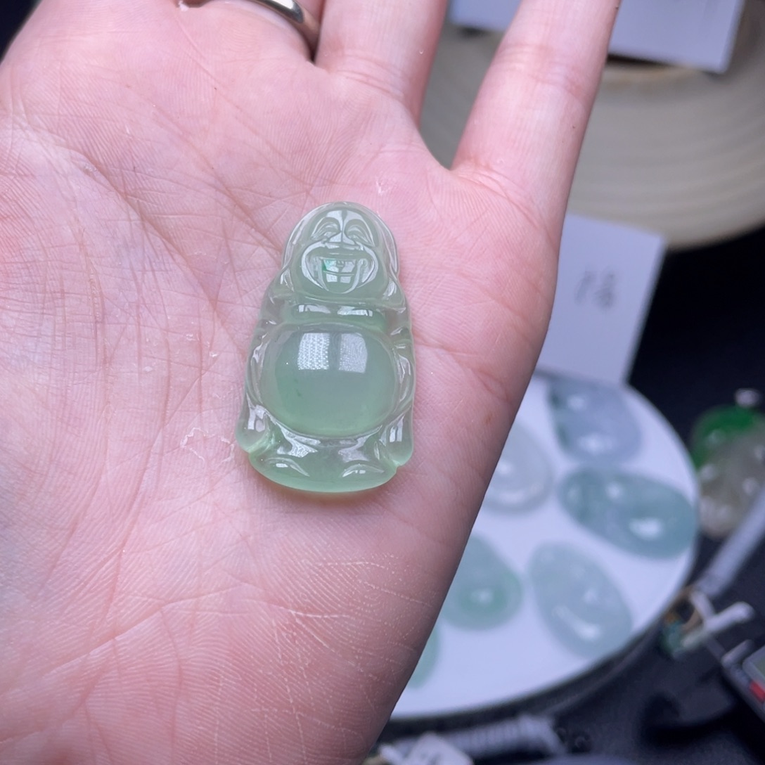 颈饰未镶嵌翡翠吊坠