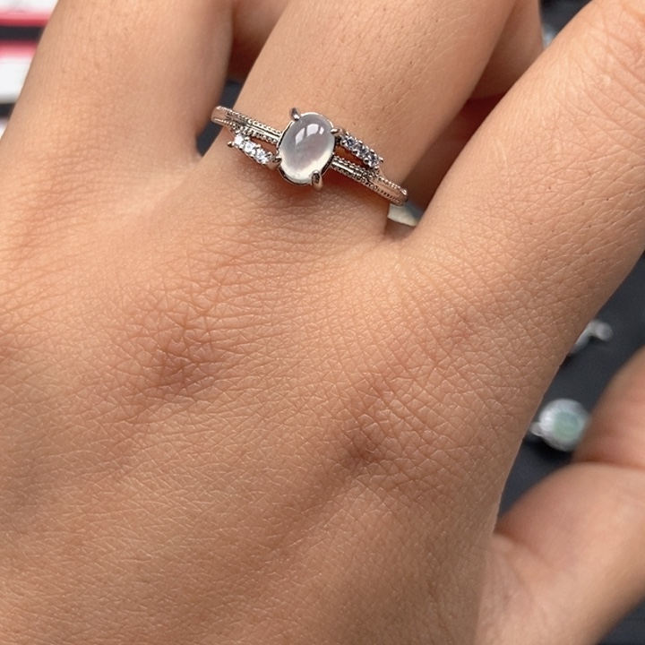 翡翠未镶嵌戒指戒指