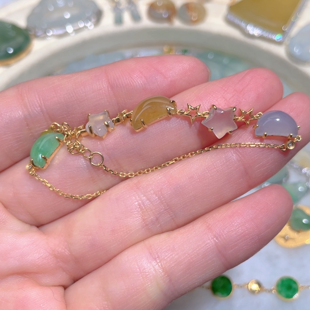 翡翠颈饰18K金镶嵌翡翠