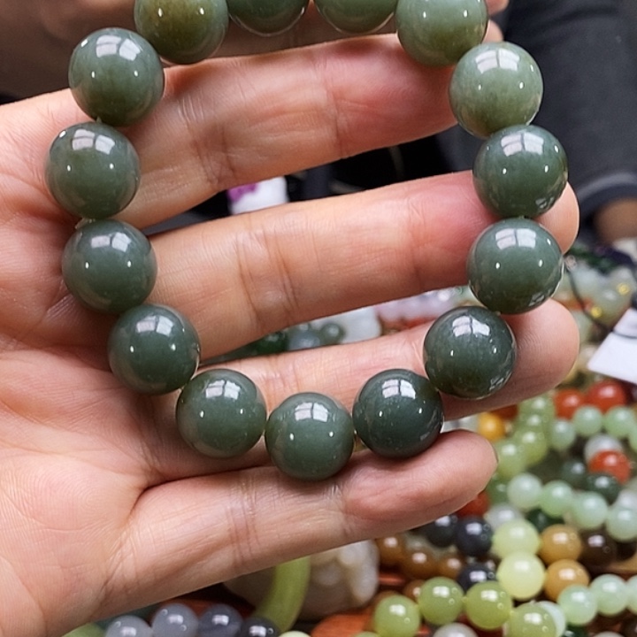 和田玉未镶嵌手链