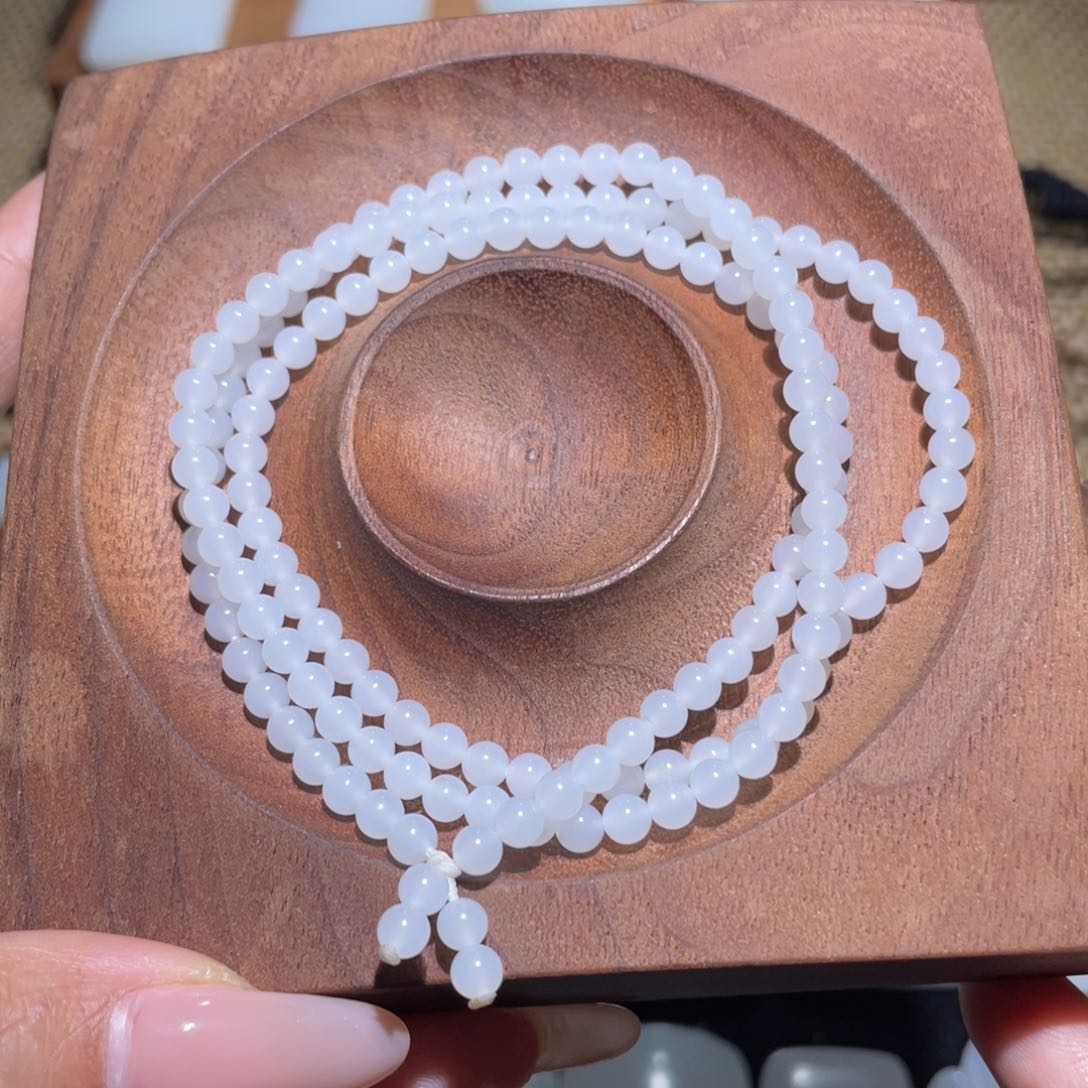 未镶嵌手链和田玉卡4