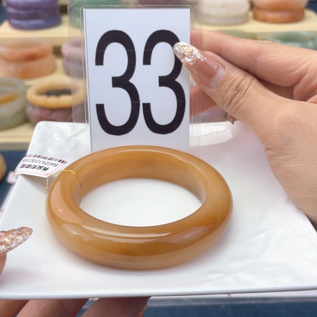 石英质玉未镶嵌手镯