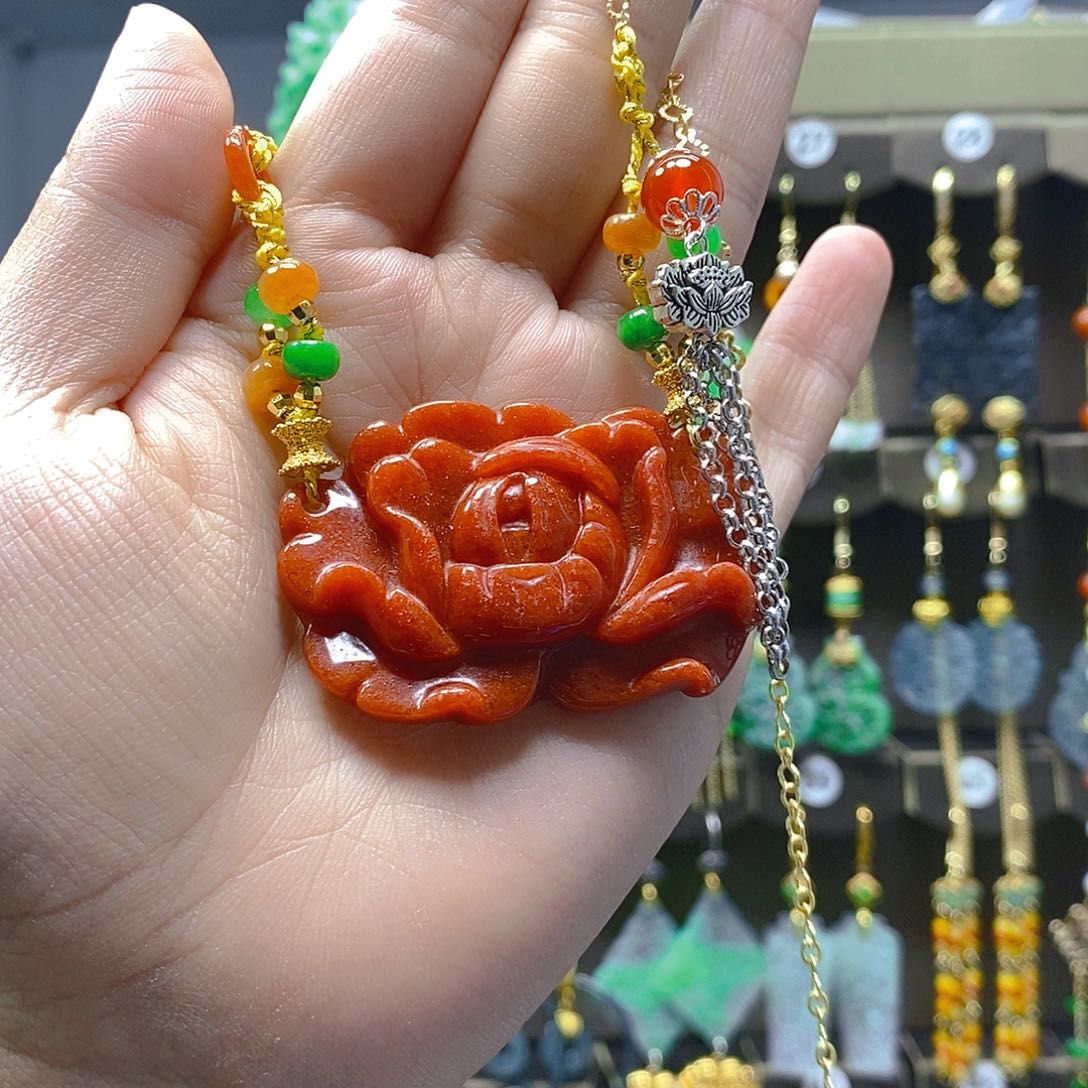 未镶嵌翡翠耳饰翡翠