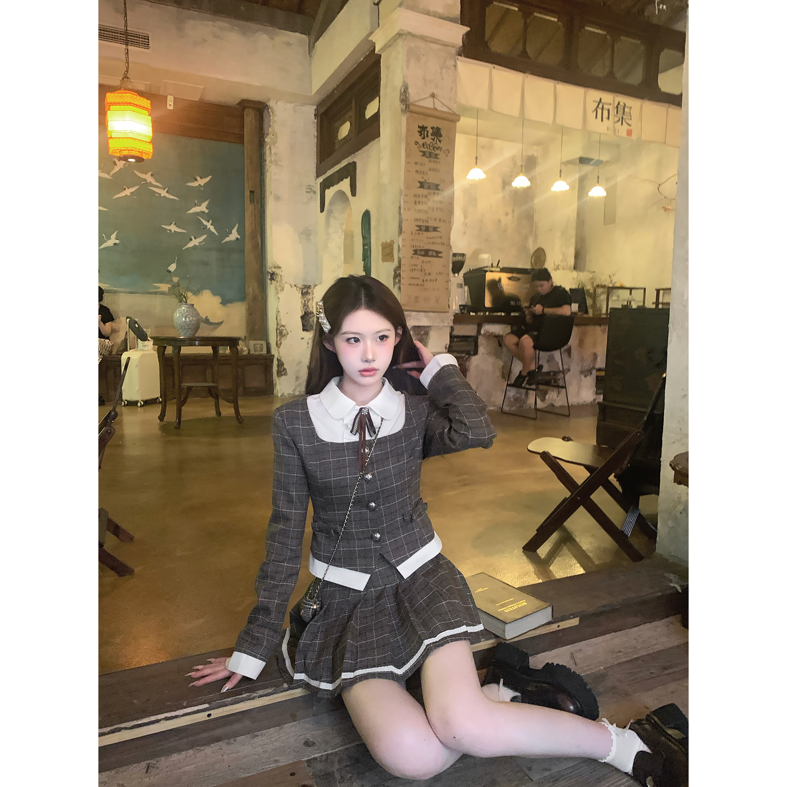 麻吉麻吉mochi【巴顿庄园】假两件衬衫领西装外套秋收腰百褶裙套装