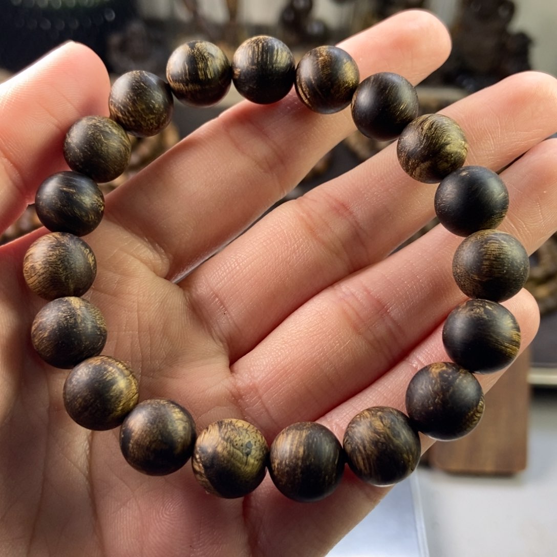 沉香手串汉****厂越南芽庄白瘤疤