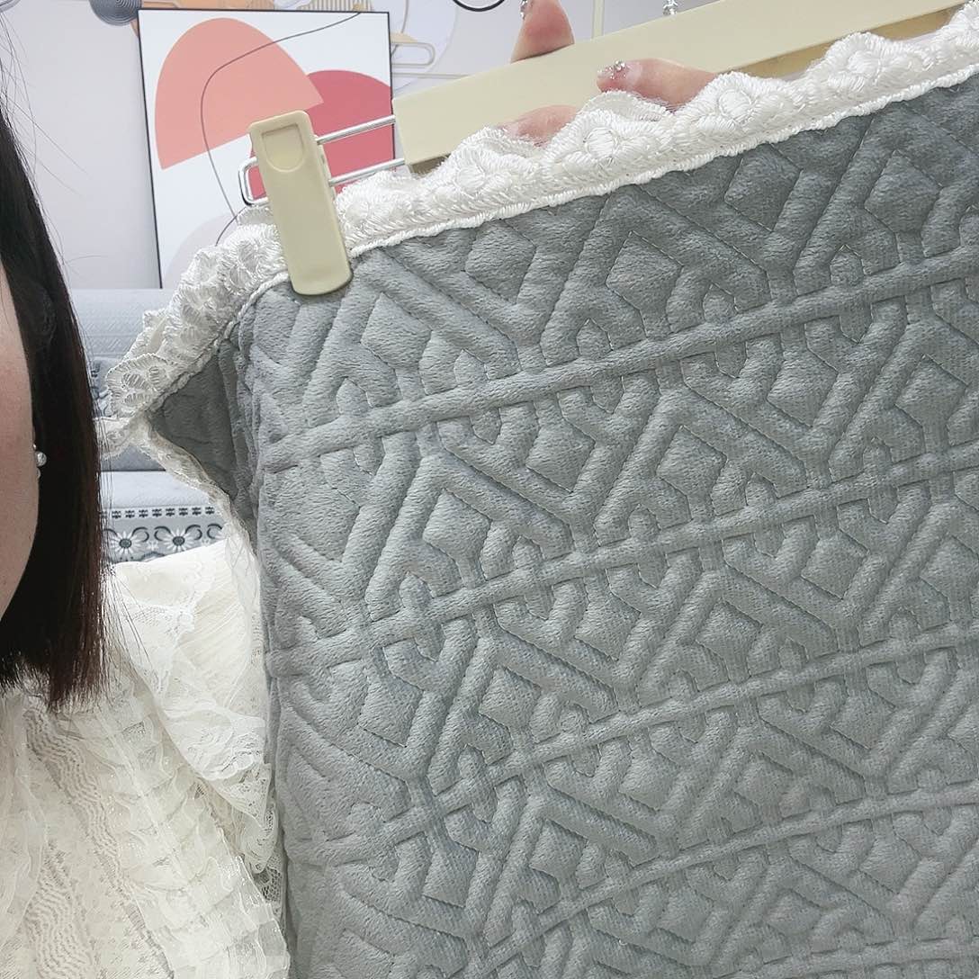 毛绒240两块 长方形脚踏一块 两块扶手巾