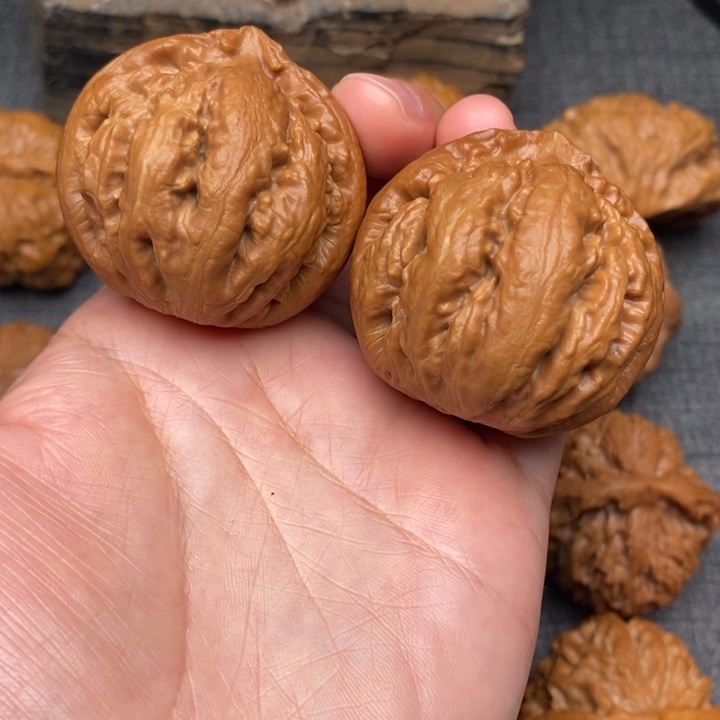 文玩核桃吊坠全品42霸王龙