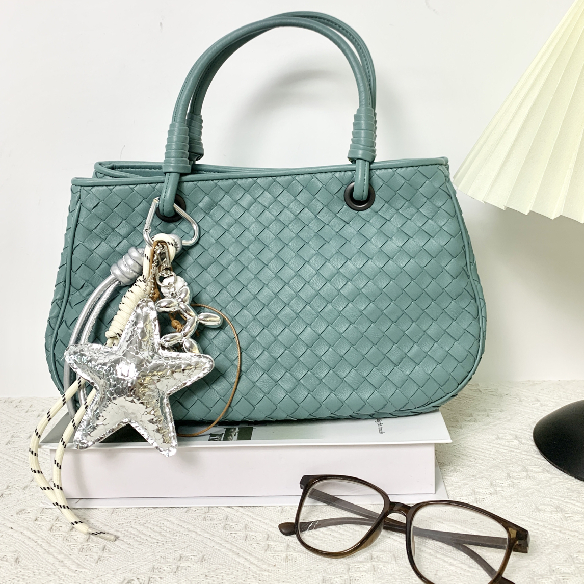 95新 BOTTEGA VENETA/葆蝶家 浅蟹灰手提菜篮子Ss