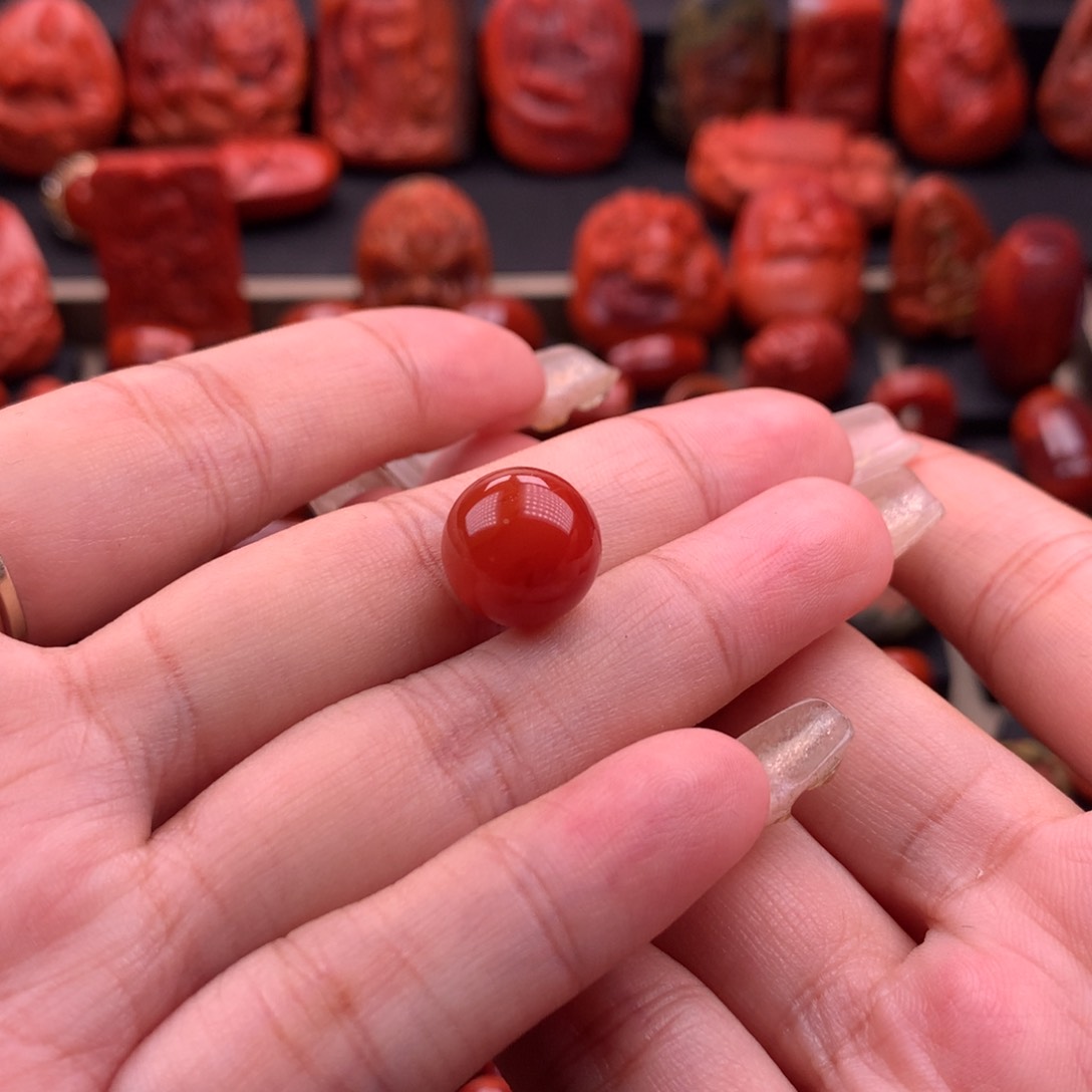 南红玛瑙南红川料原矿圆珠12.6mm未镶嵌