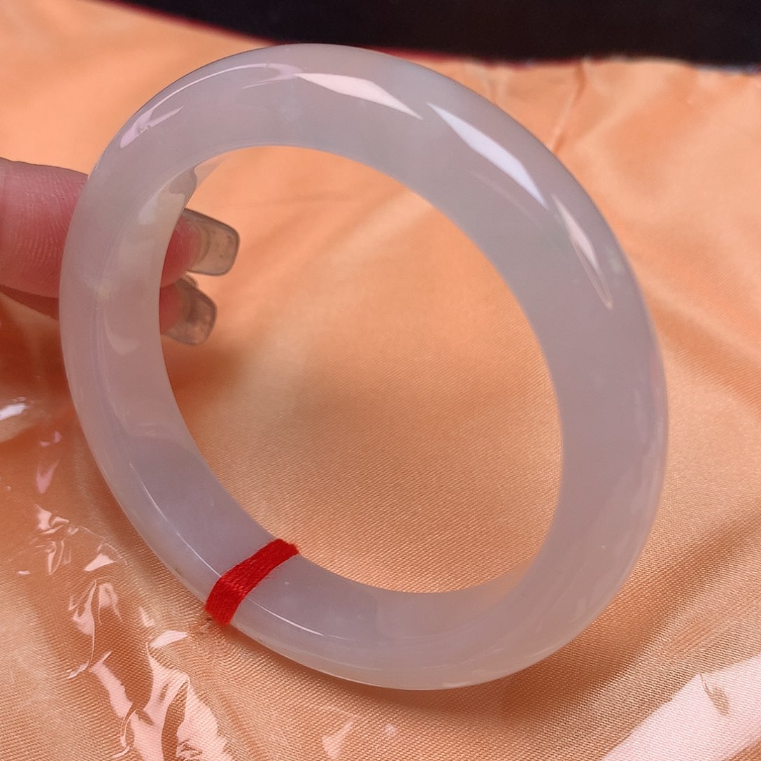 翡翠手镯未镶嵌53+ 翡翠手镯