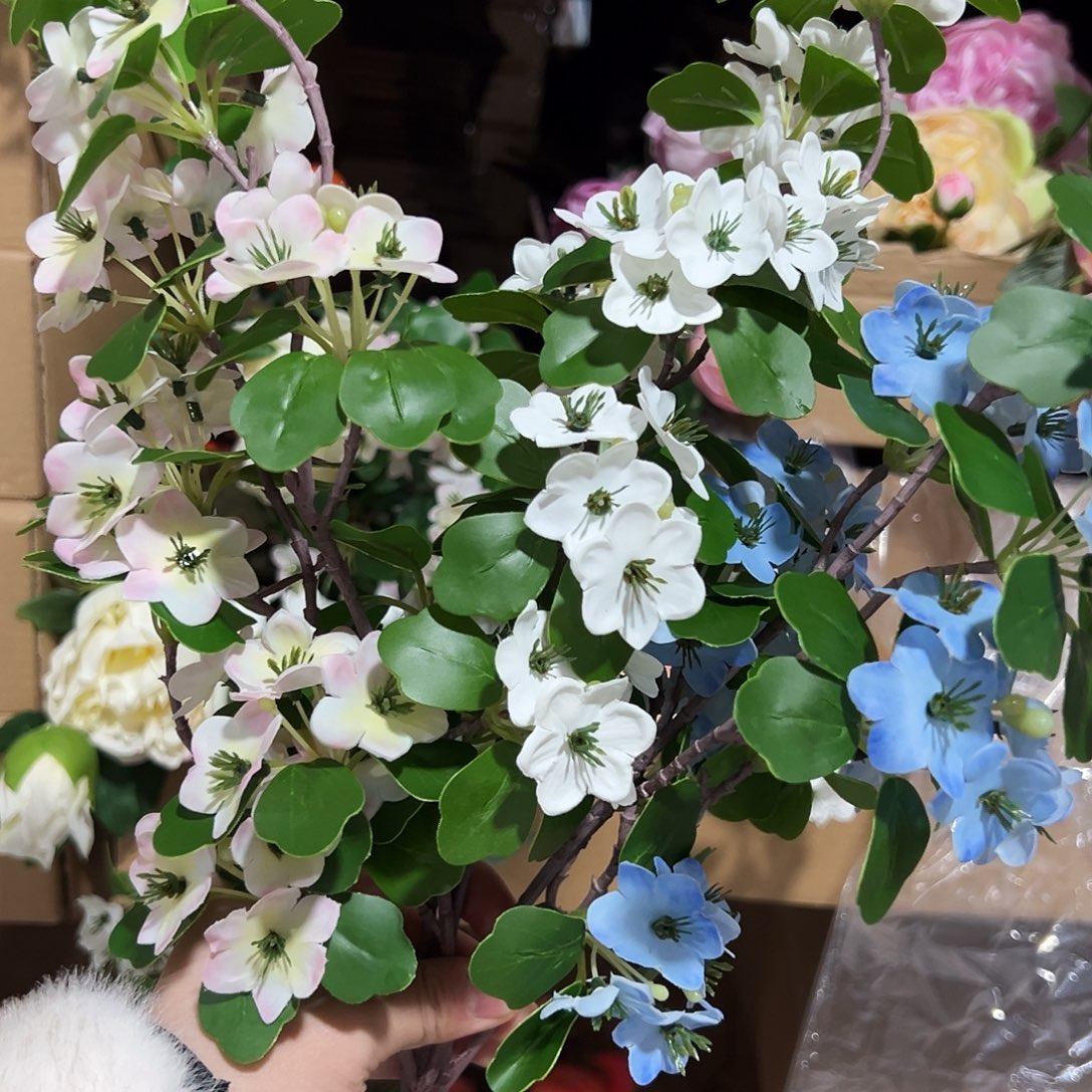 3枝混色手感天鹅绒。       