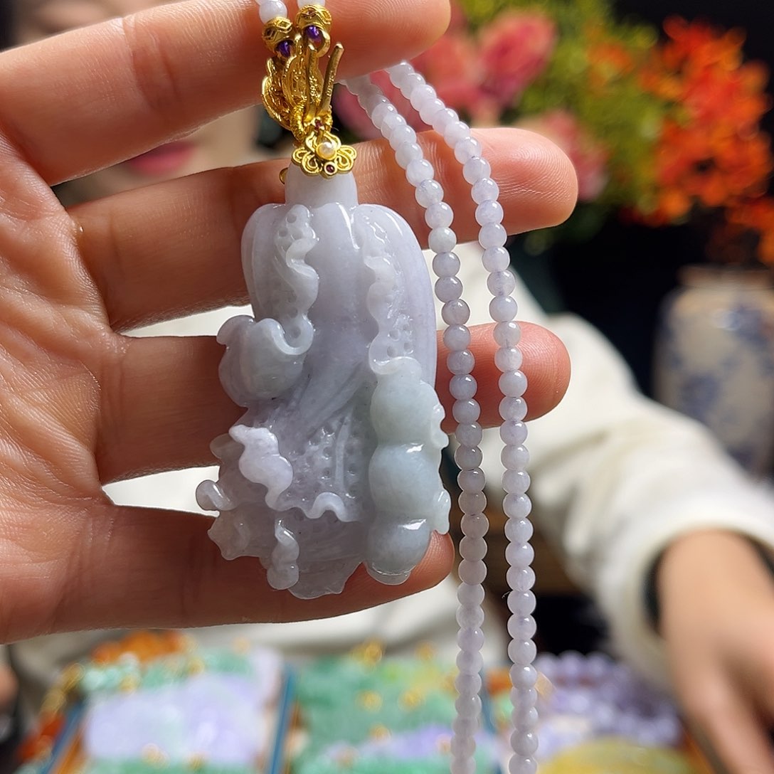 翡翠颈饰未镶嵌天然翡翠