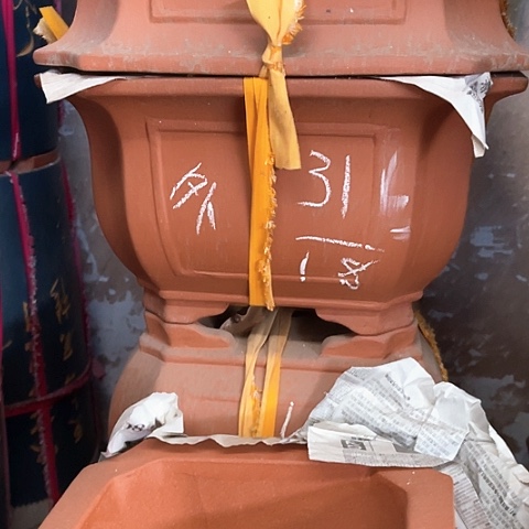 紫砂花盆四方盆一个