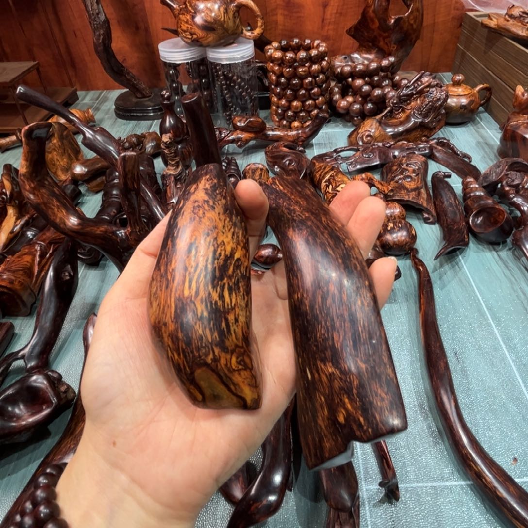 时***老黄花梨/降香黄檀产品