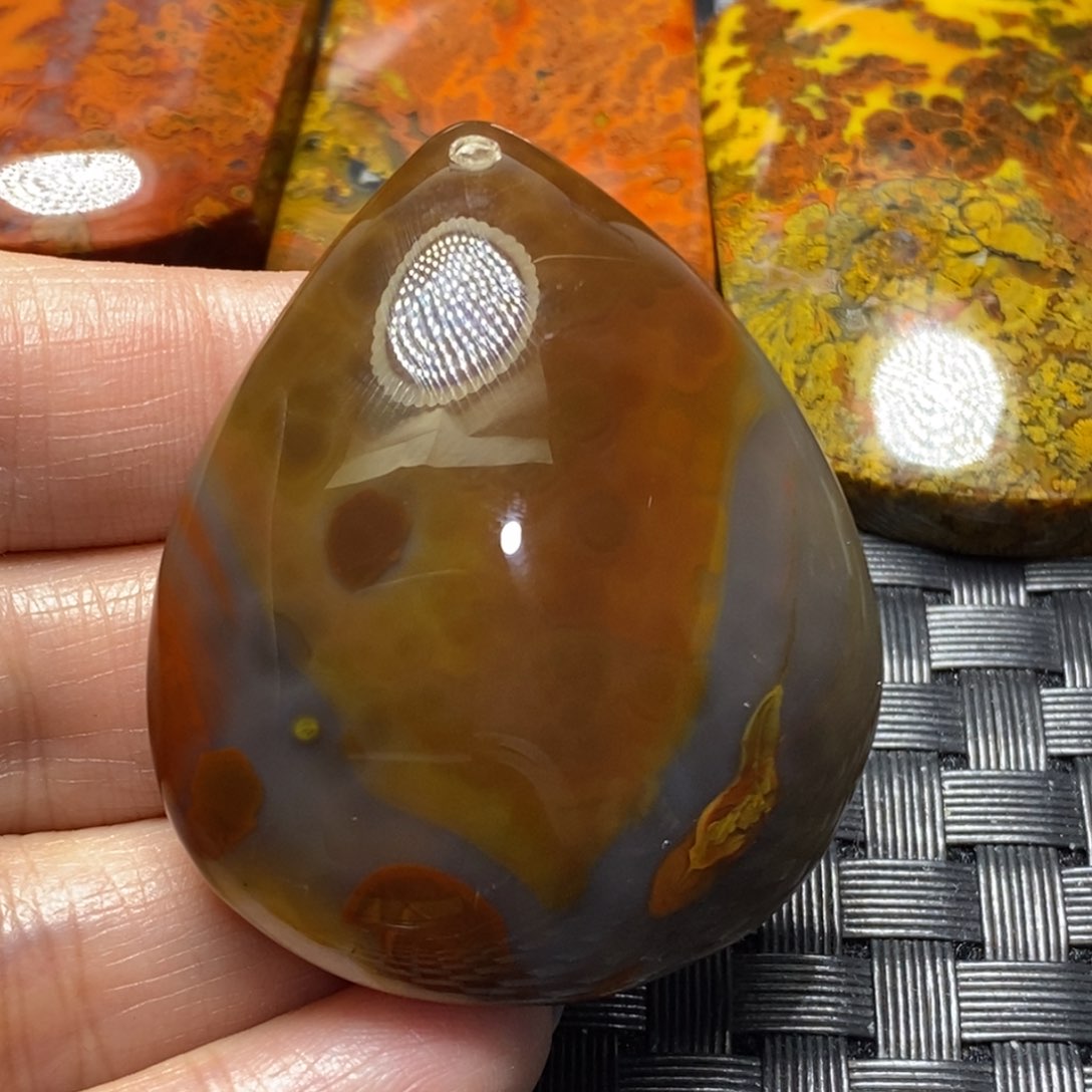 玛瑙/玉髓挂坠未镶嵌